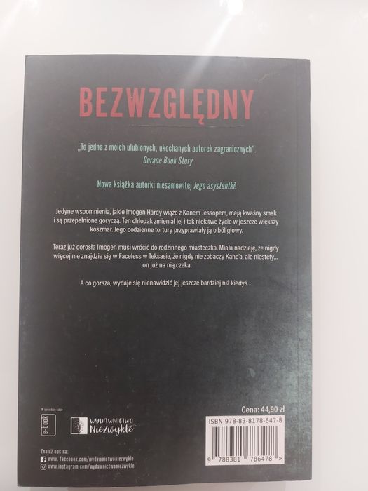 Książka A.E. Murphy- Bezwzględny