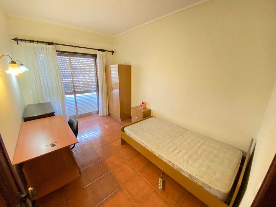 Quarto individual para estudante próximo da Universidade de Aveiro