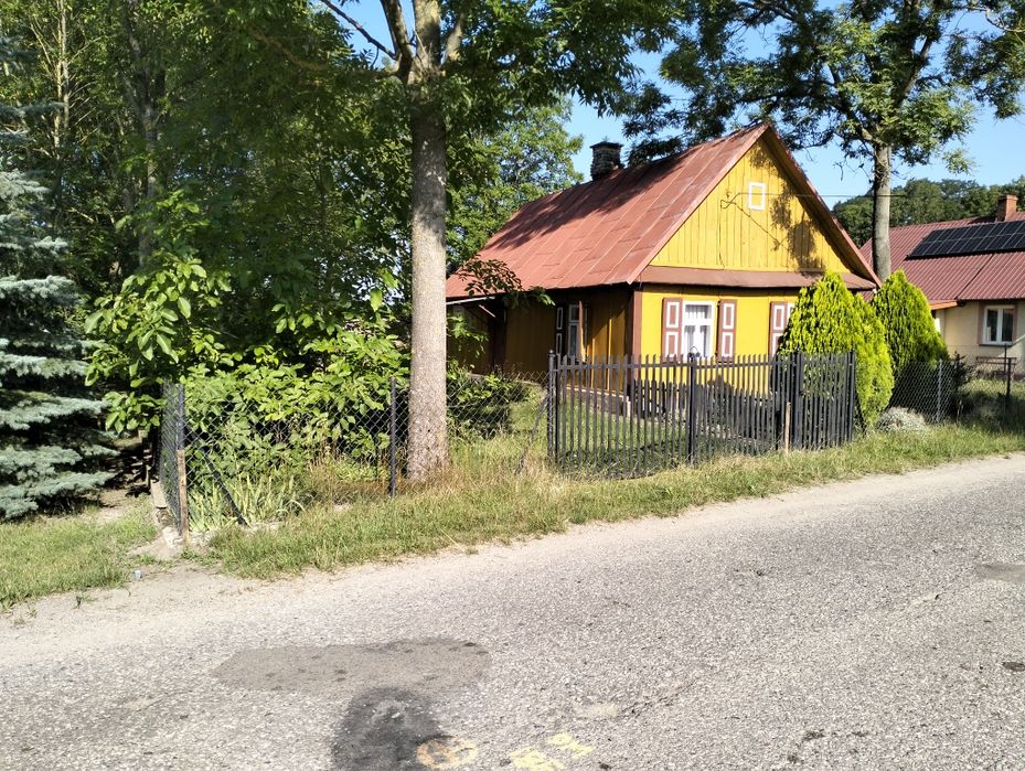 Działka z domkiem na wsi w pięknym miejscu