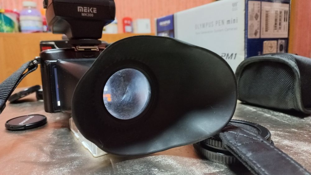 Фотоаппарат olympus e pm1+вспышка,объектив и много нужных аксесуаров