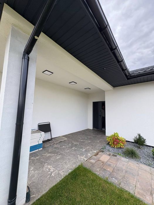 р Будинок 2024 року з басейном, каміном і гаражем на 2 авто + торг !!!