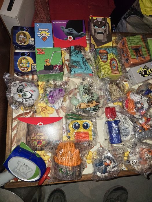 Bonecos Mcdonalds/BK/outros variados