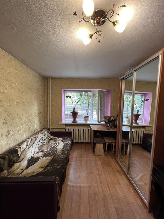 Продам кімнату в комунальній квартирі