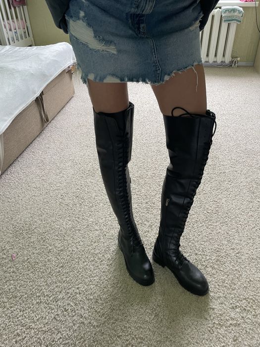 Шкіряні ботфорти на шнурівці ,чоботи ,сапоги Zara