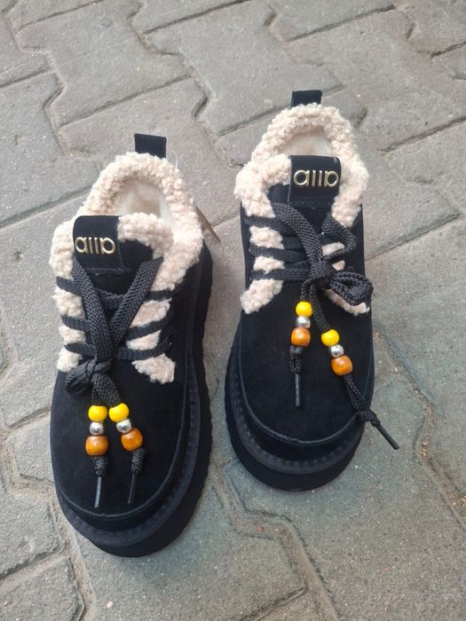 Лофери утеплені . Угги Уггі .   UGG