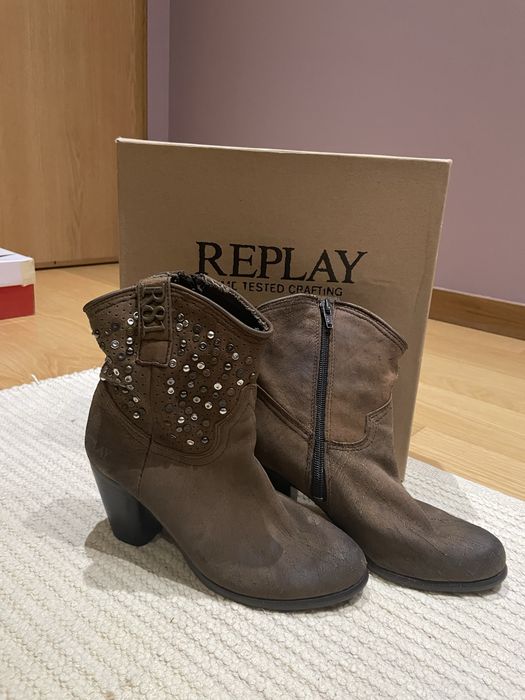 Botas da marca Replay