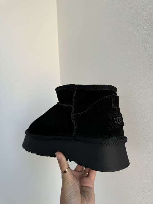 Ugg mini platform фото вживу натуральний замш в наявності олх є