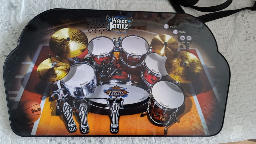 Zestaw Paper Jamz gitara perkusja wzmacniacz