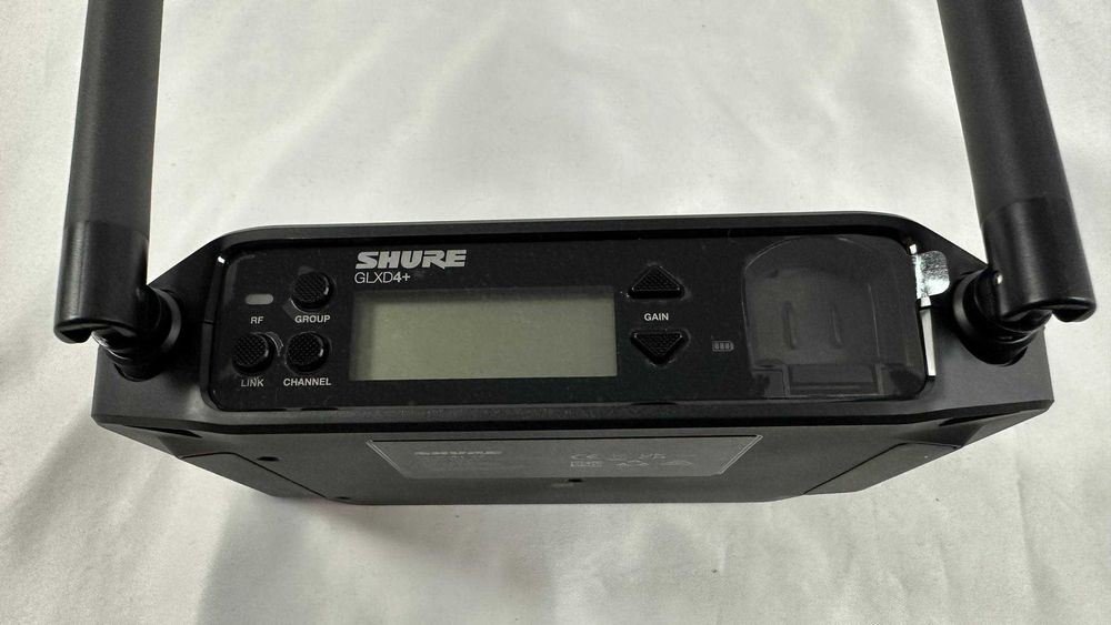 Shure GLXD4+ – Odbiornik Systemu Bezprzewodowego z Adapterem
