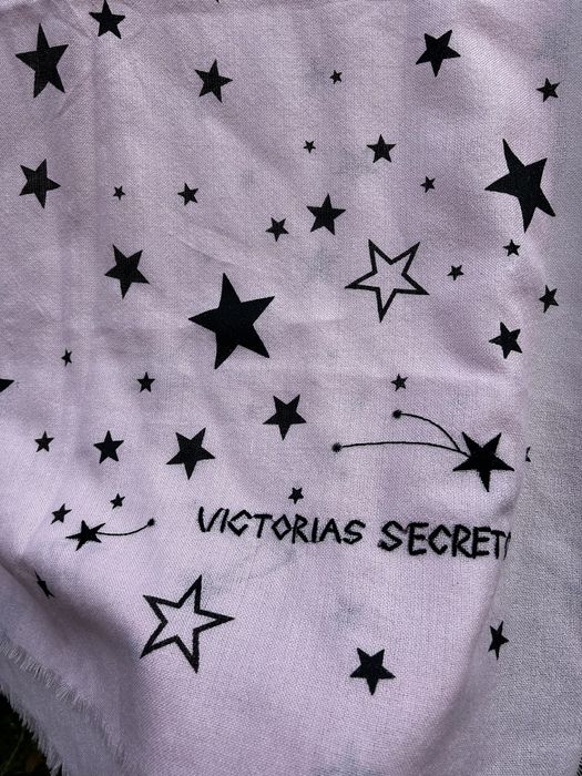 Bladoróżowy duży szal chusta Victoria’s Secret