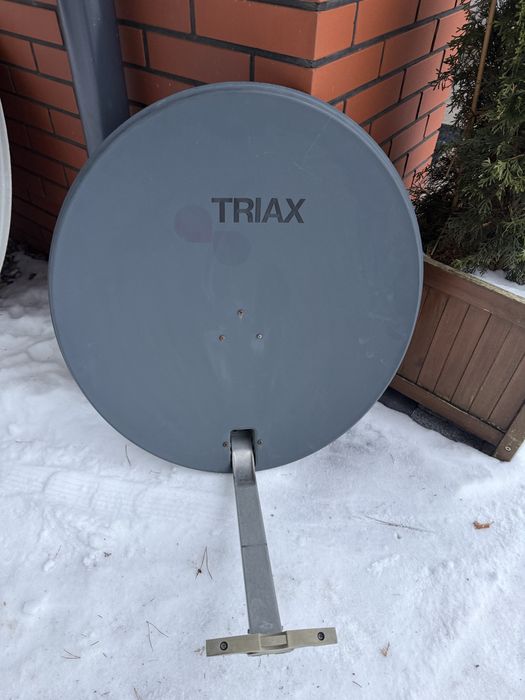 Antena satelitarna Triax 80