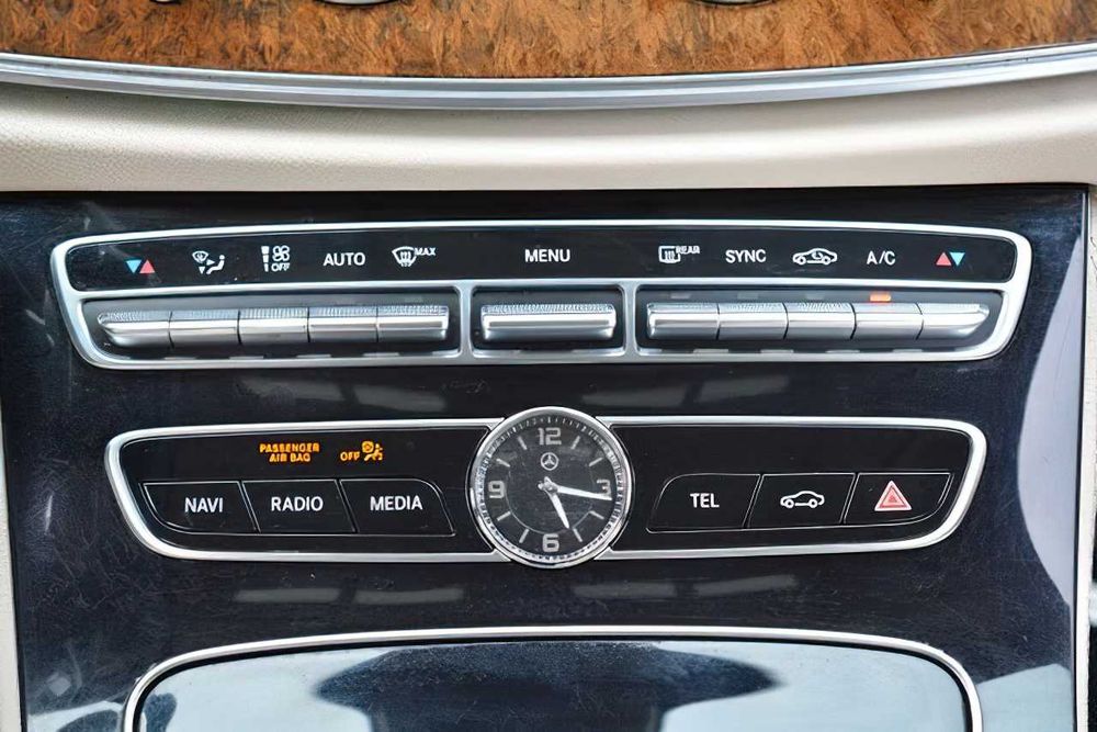 Mercedes-Benz E-Class E 300      2018