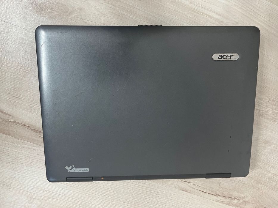 Uszkodzony laptop acer