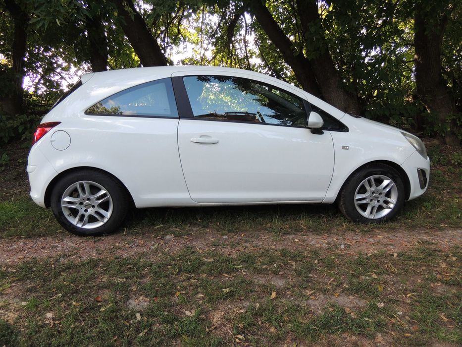 Opel Corsa D 1.2 автомат 2014р.