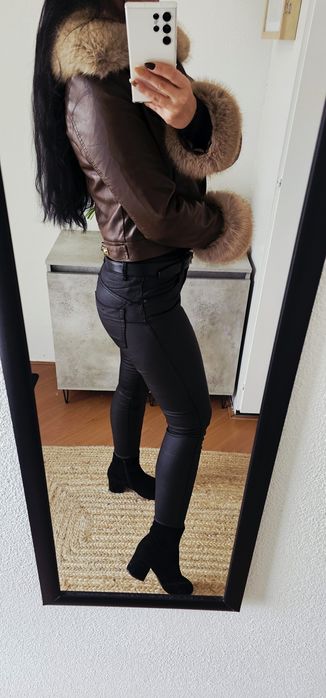 Kurtka ramoneska ocieplana z odpinanym futerkiem