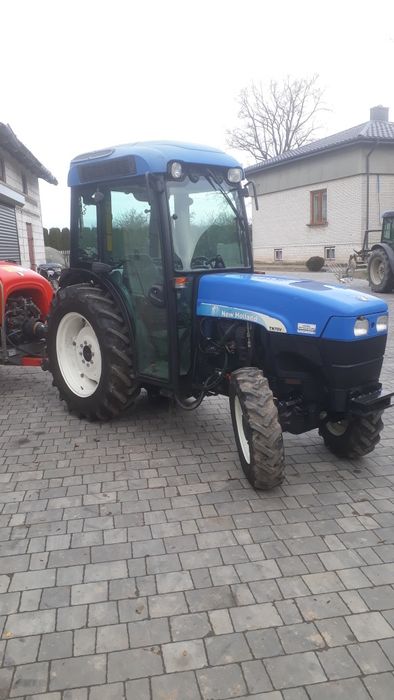 Ciągnik sadowniczy Same Frutteto ll z ładowaczem czołowym,New Holland tn 70va