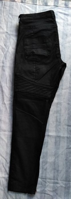 Czarne woskowane spodnie ANSWEAR r:40 /k18.