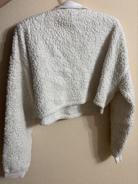 Біла плюшева кофтинка Asos