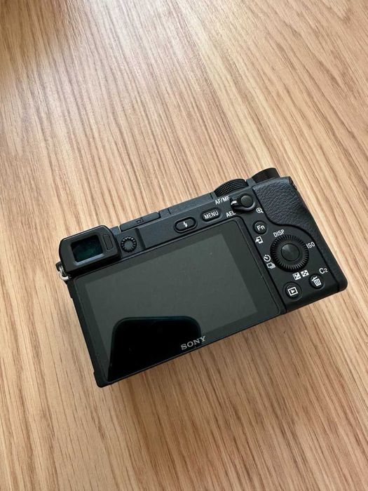 Câmera Digital Sony Alpha 6400 (Sony a6400)