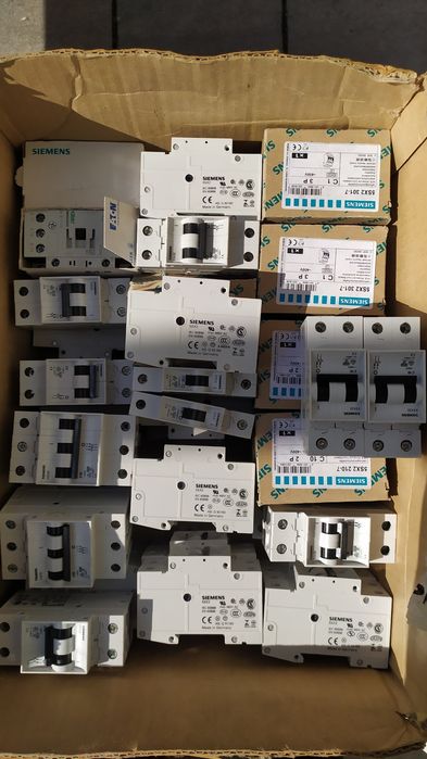 Nowe bezpieczniki Siemens  C10 C16 C20 C32 1P 2P 3P