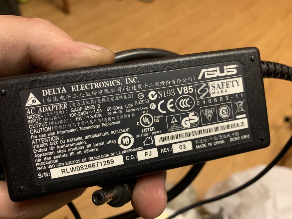 Блок питания ASUS оригинал с ноута 19V 3,42A 65W