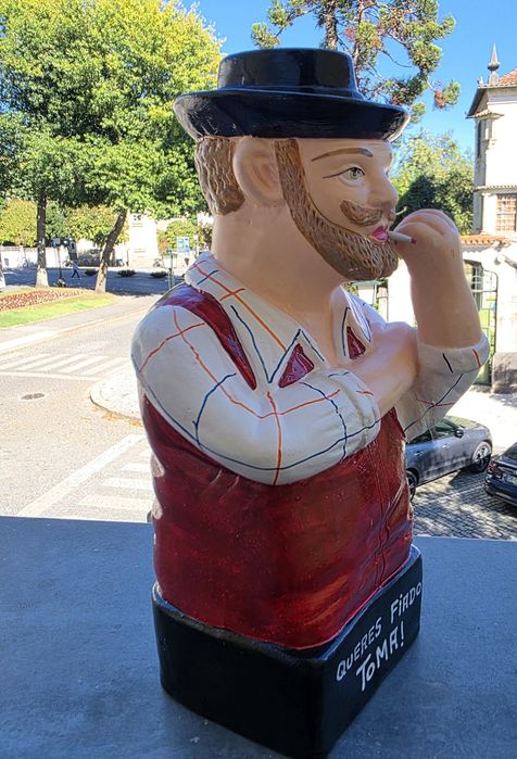 Estatua Zé Povinho