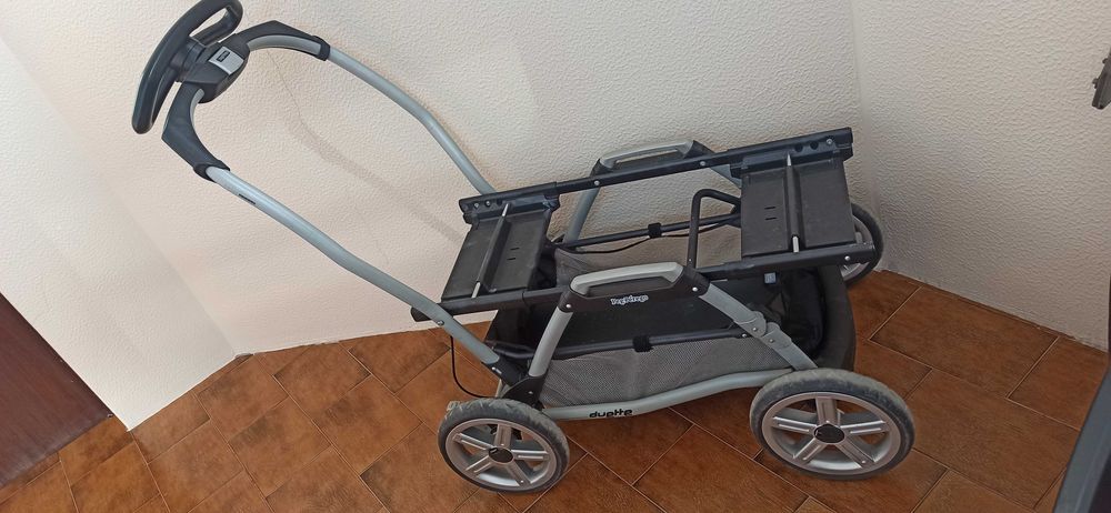 Carrinho bebe para gemeos