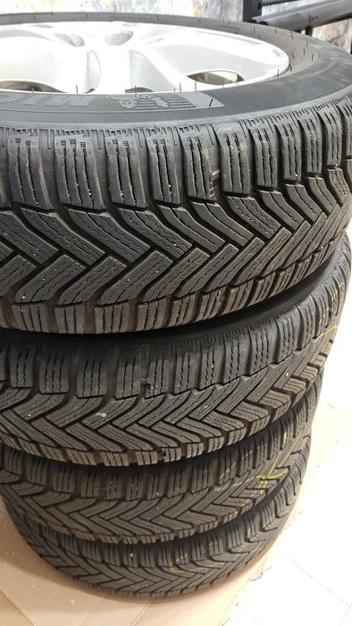 Koła zimowe x4 w dobrym stanie