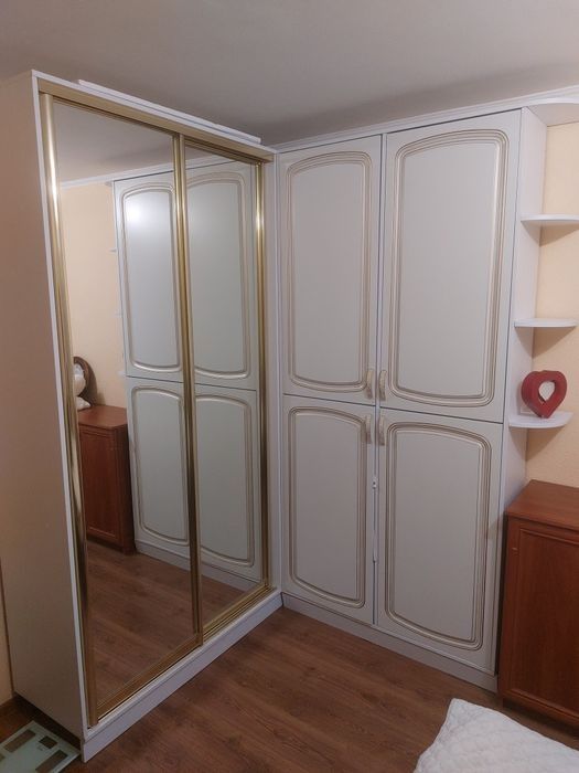 Шафа-купе кутова в спальню, передпокій