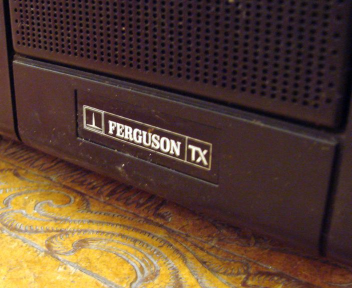 Televisão FERGUSON a cores década 80 (nintendo nes snes sega atari etc