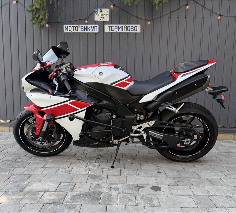 Yamaha R1 доставка-обмін