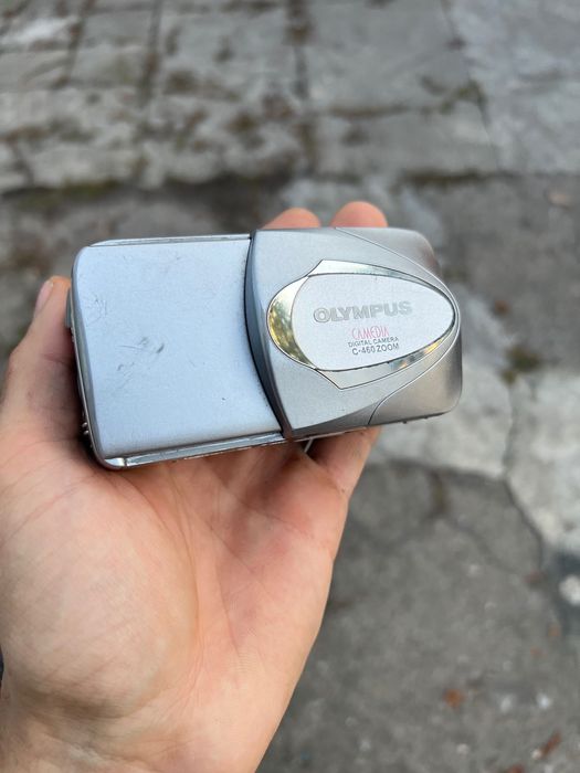 Olympus camedia c 460 zoom Фотоапарат мильница і чохлом