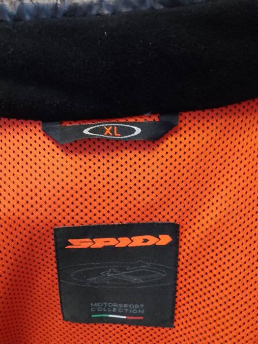 Продам мото куртку