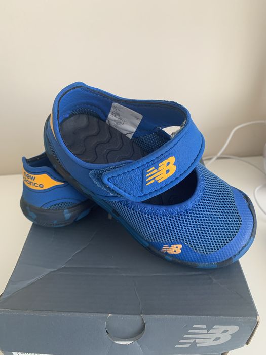 Дитячі сандалі new balance