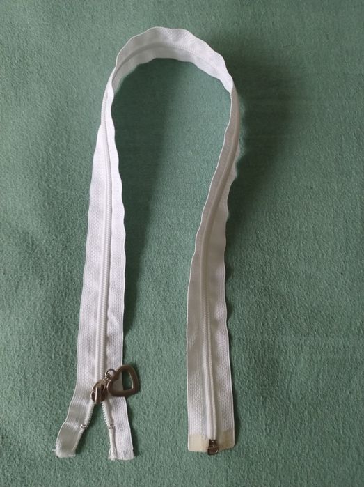 zamek plastikowy rozdzielczy bialy