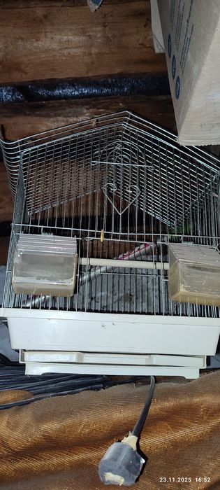 Клітка для папуг