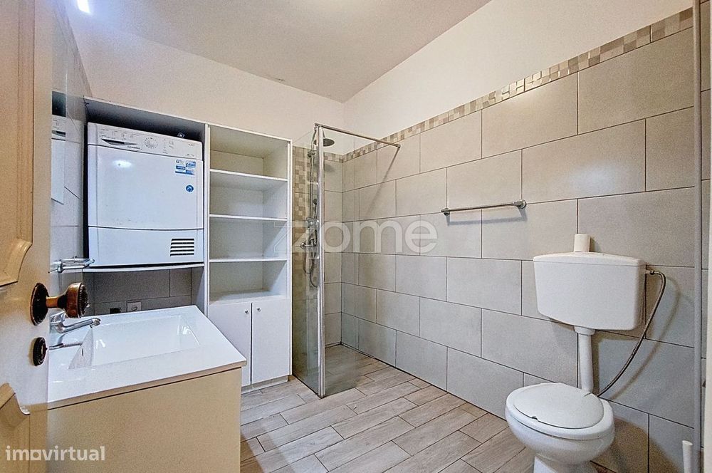 Apartamento T4 renovado, em Braciais, Patacão, Faro