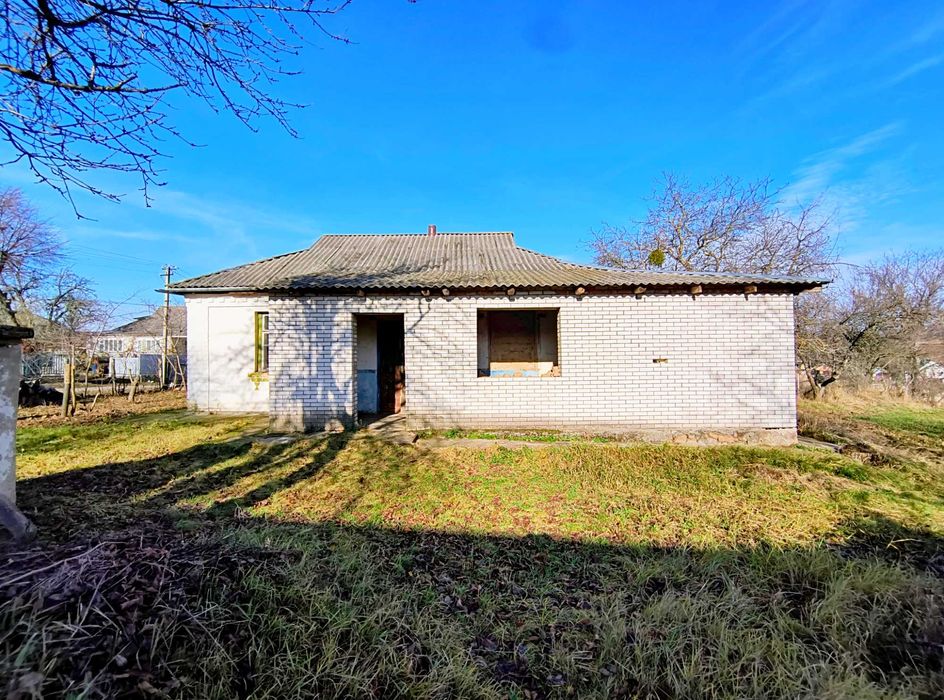 Дім 76 м2 біля ставка Дмитрушки 2,3 км Умань газ піч криниця 32 сотки