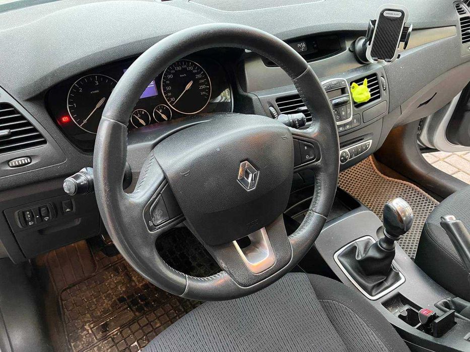 Renault Laguna 3. 2007 рік. Дизель 1.5