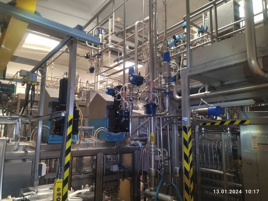 Лінія Arcil А6 63х63 D01 для наповнення та запечатування йогурту в стаканчики (чашки)
