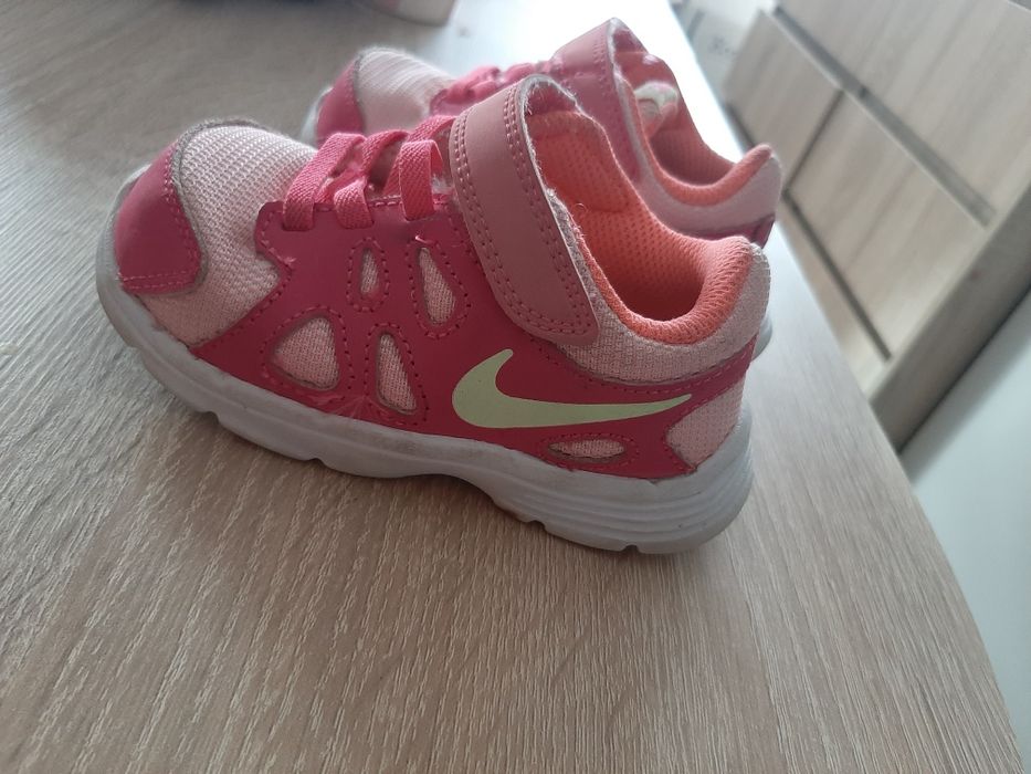 Nike rozmiar 22 stan bdb