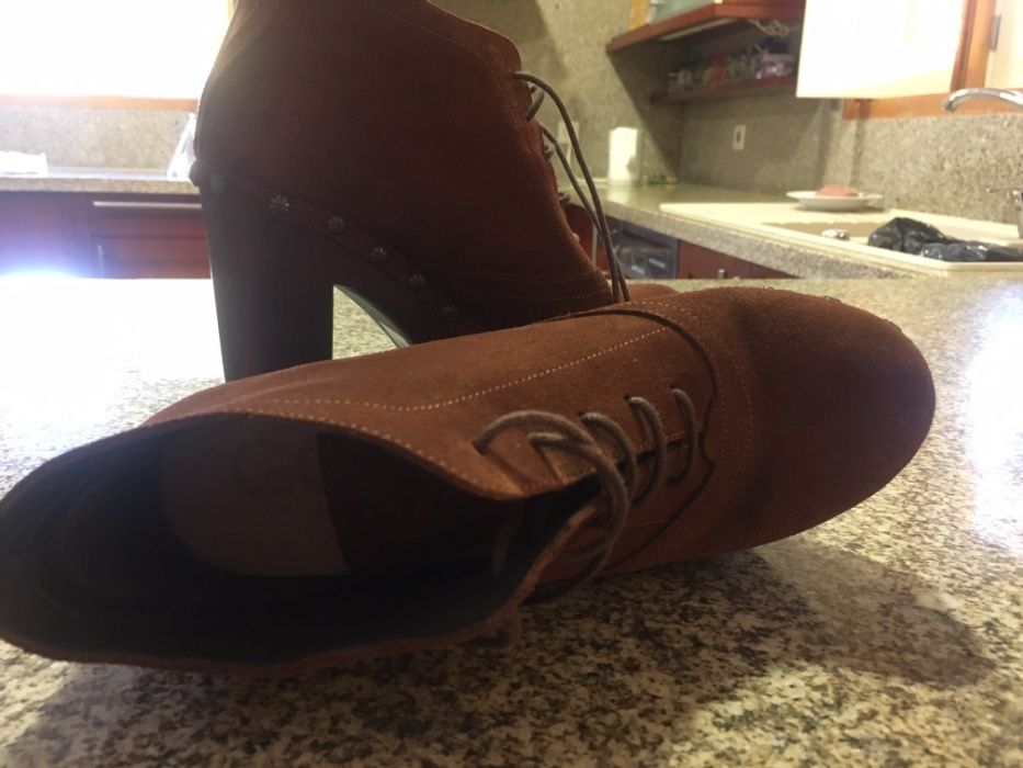 Botins de camurça Gloria Ortiz