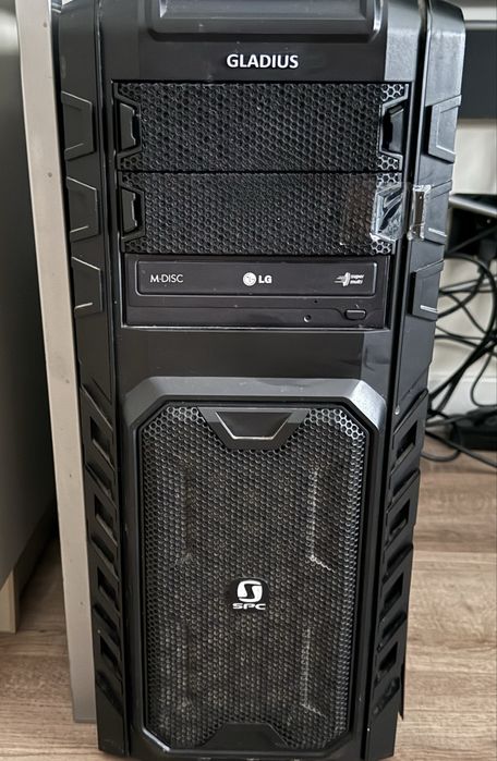 Komputer stacjonarny,idealny do gier