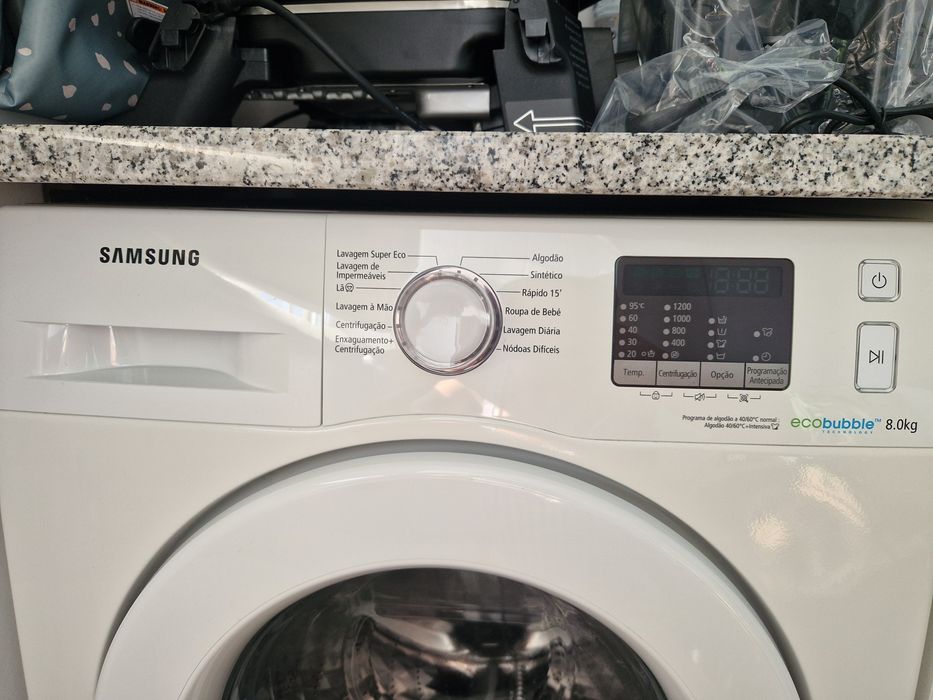 Máquina de lavar roupa Samsung