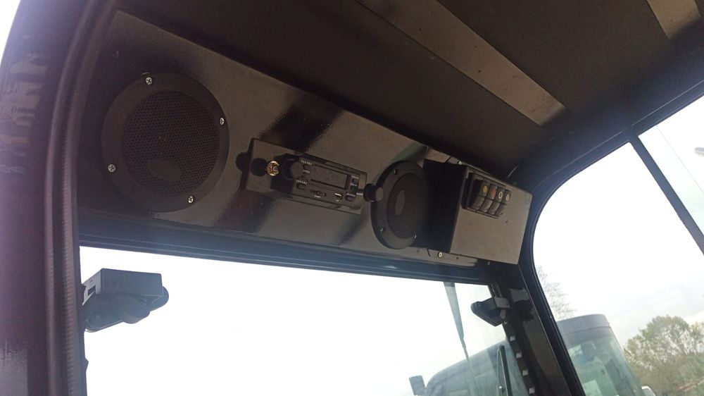 Mini giratória 1800kg nova c/ motor Kubota