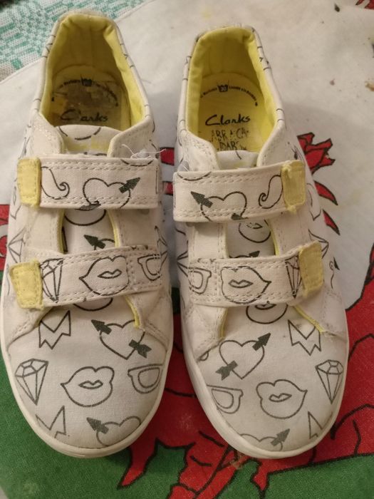 Кросівки для дівчинки