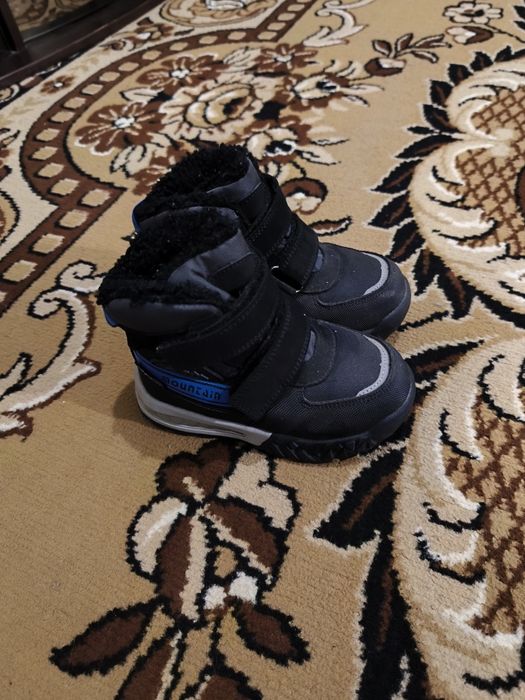 Зимові чобітки на хлопчика