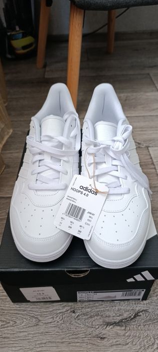 Продам чоловічі низькі кеди Adidas