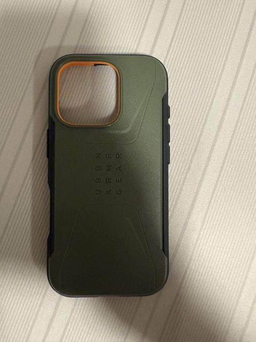 Чохол на Iphone 16 pro
