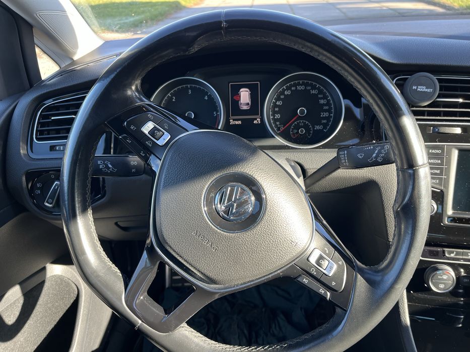 Volkswagen Golf 7 Variant 2016 • Allstar • 1.6 TDI • Механіка